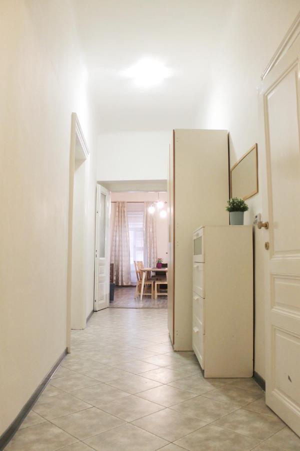 Modern Apartment Ve Smečkách 28 Prag Exterior foto